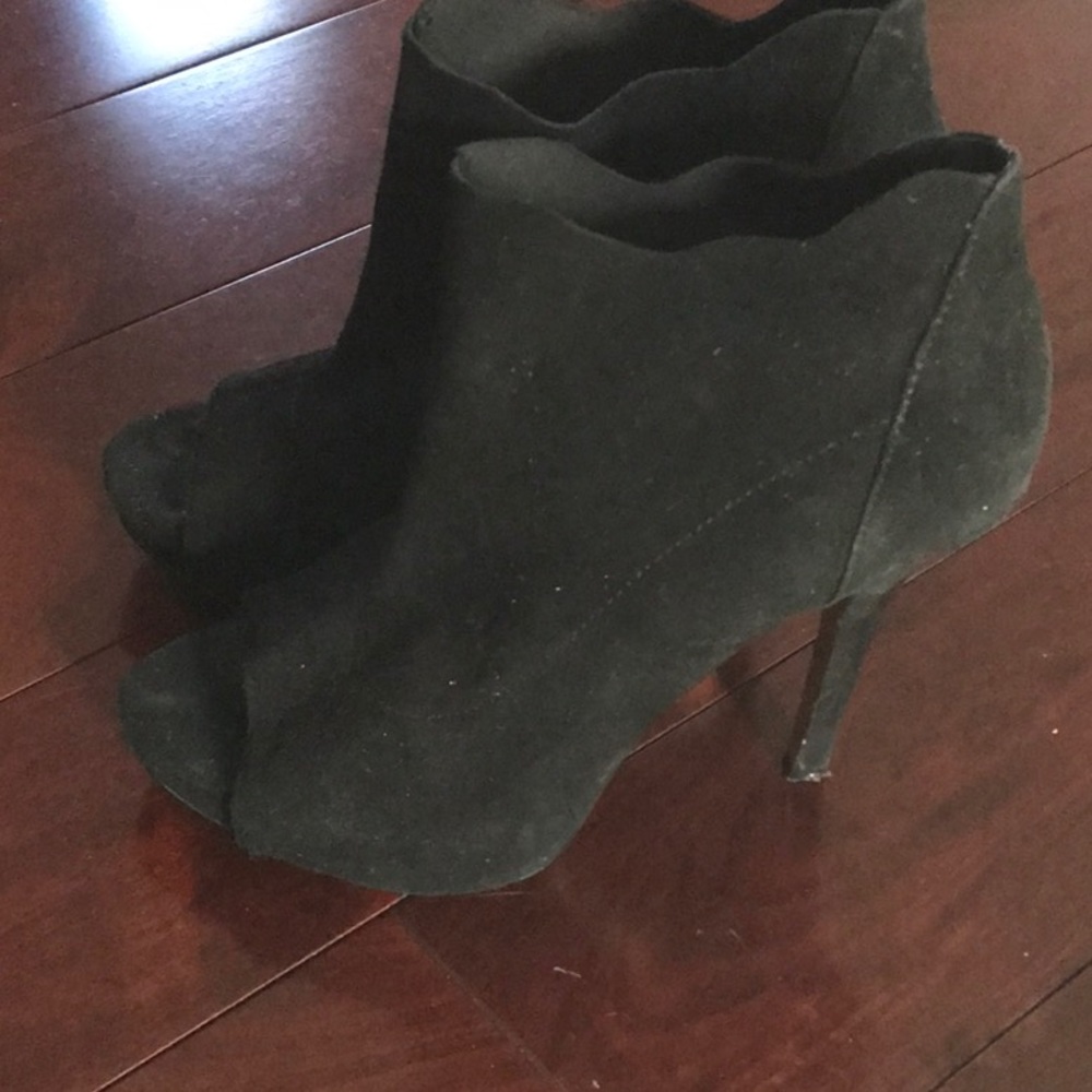 Booties - Picture 5 of 5